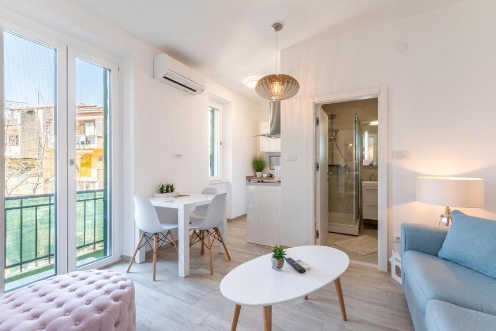 ספליט Apartments And Room Poesia מראה חיצוני תמונה